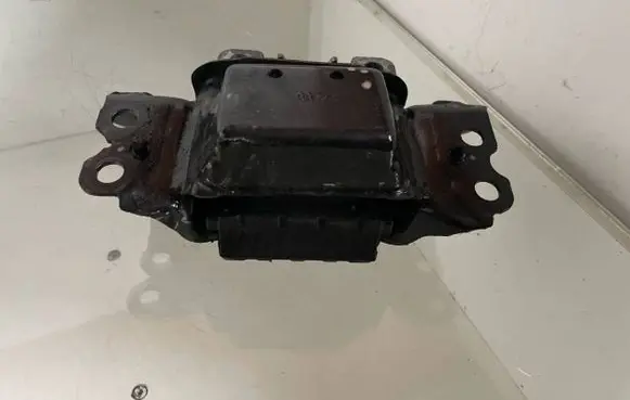 Seat Ateca Engine mount bracket 5Q0199555AB