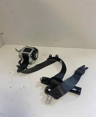 Volvo V60 Front seatbelt 39800481 18082011 616011000