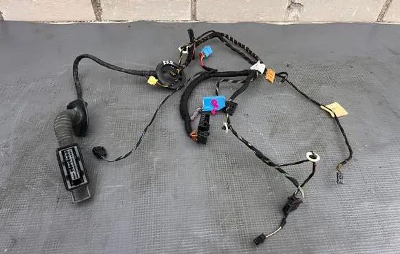 Skoda Octavia Mk3 (5E) Front door wiring loom 5E1971120J