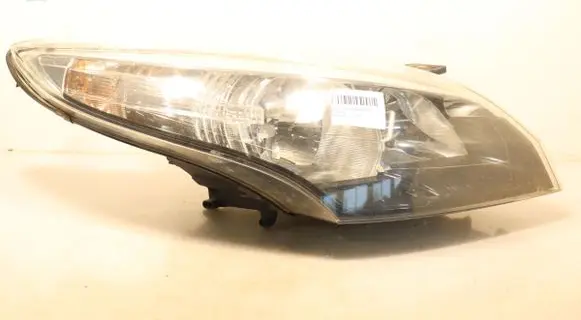 Renault Megane III Headlight/headlamp
