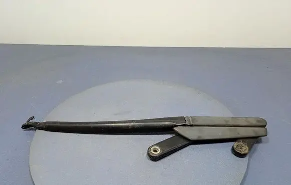 Volkswagen Touareg I Front wiper blade arm 7L0955408