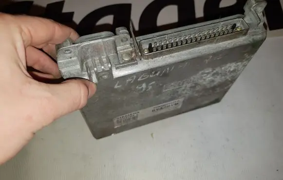 Renault Laguna I Engine control unit/module S101727104