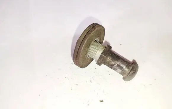 Nuts/bolts