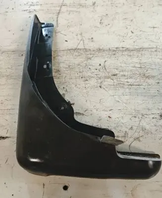 Nissan X-Trail T30 Front mudguard 638558H300 8H300