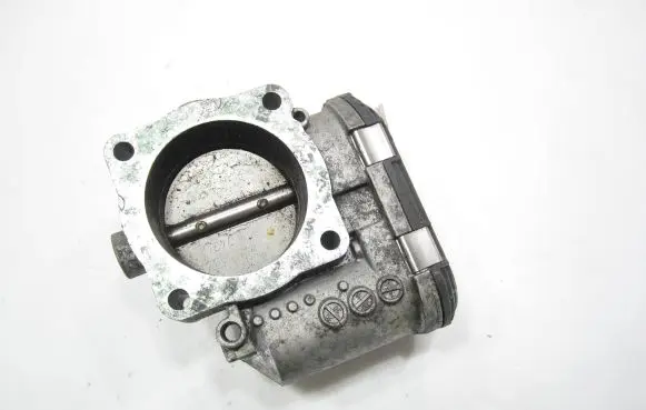 Audi A4 S4 B5 8D Throttle valve 06B133062M