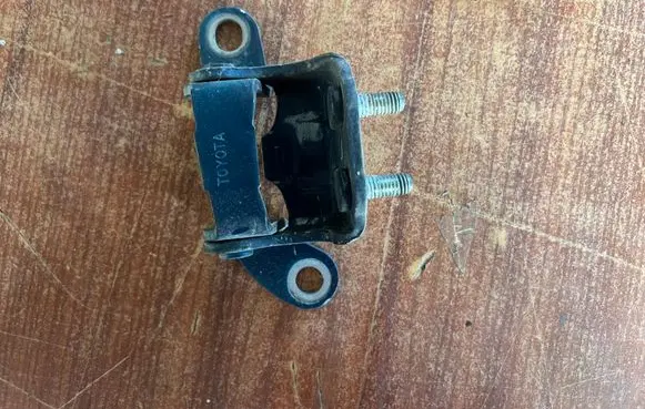 Toyota Corolla E120 E130 Rear door upper hinge 