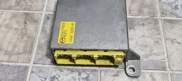 Mazda 6 Airbag control unit/module G31A57K30B 6D06C3325549