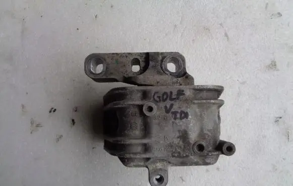 Volkswagen Golf V Engine mount bracket 4H0199308AE
