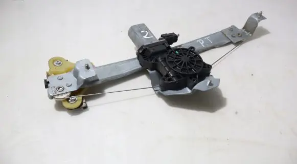 Rear window lifting mechanism without motor