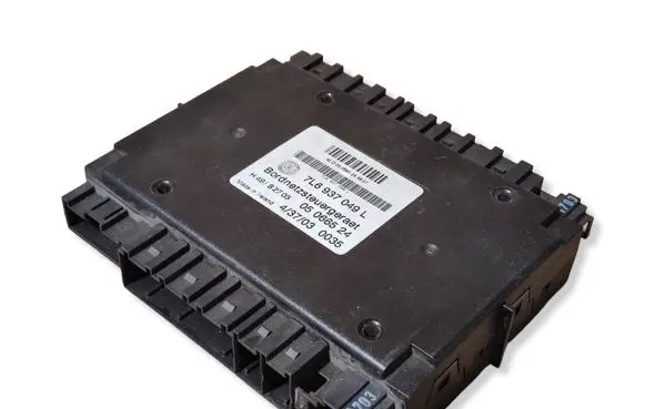 Volkswagen Touareg I Comfort/convenience module 7L6937049L 05066524 49S27