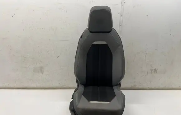 Opel Mokka B Front driver seat 