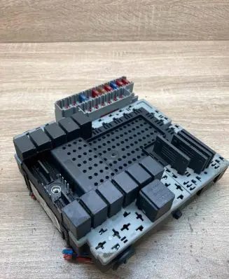 Volvo S80 Fuse module 9494343 9494509