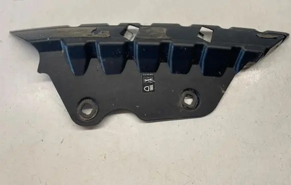 Mercedes-Benz S C217 Front bumper mounting bracket 2178800247 A2178800247
