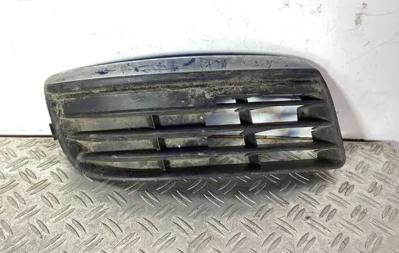 Volkswagen Golf VI Front bumper lower grill 1K0853666F
