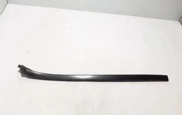 Mercedes-Benz GLS X167 Windshield trim A1676900900