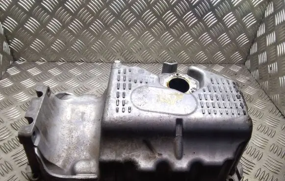 Oil sump