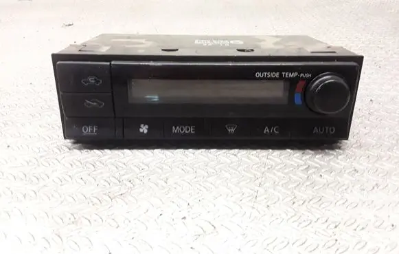 Nissan X-Trail T30 Climate control unit 275008H902