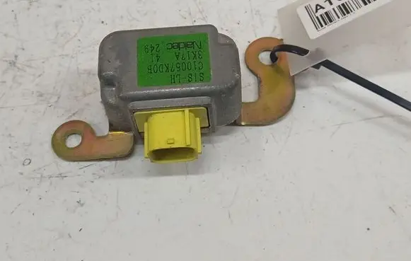 Mazda Premacy Airbag deployment crash/impact sensor C10057KD0B
