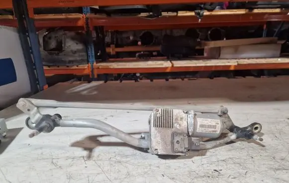 Audi A5 8T 8F Front wiper linkage and motor 8T1955119D