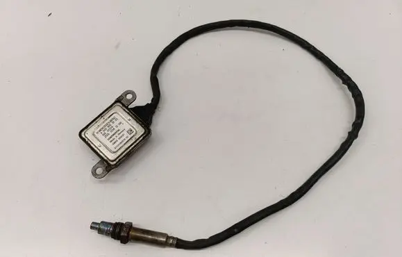 Mercedes-Benz E W212 Lambda probe sensor A0009053603