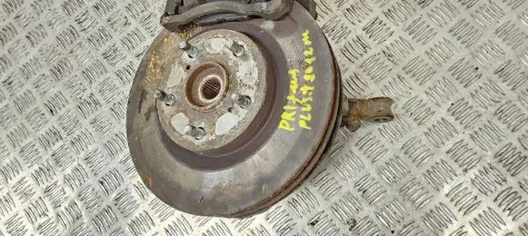 Toyota Prius (XW30) Front wheel hub spindle knuckle