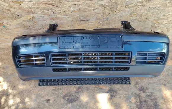Volkswagen Golf IV Front bumper