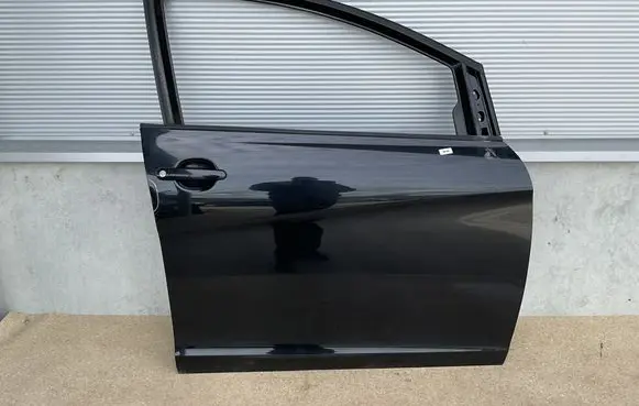 Seat Altea XL Front door LZ9Y