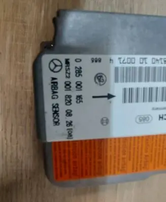 Mercedes-Benz CLK A208 C208 Airbag control unit/module 0018200826