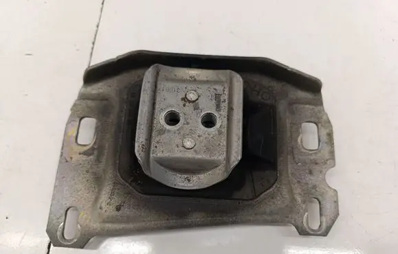 Opel Grandland X Gearbox mount 9813699680