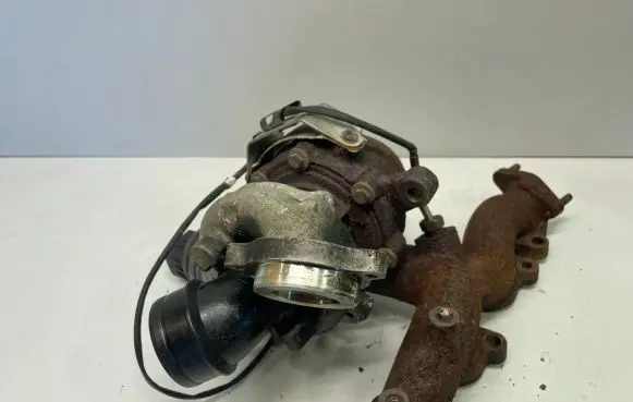 Volkswagen PASSAT CC Turbo 03L253016J