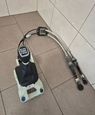 Hyundai i30 Gear shifter/selector 43700G4120