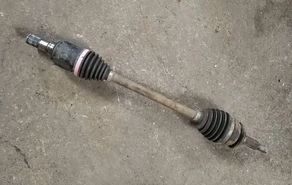 Suzuki Swift III Front driveshaft K10C