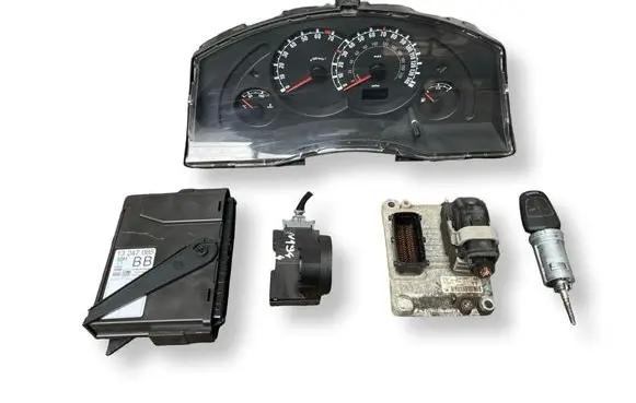 Opel Meriva A Engine ECU kit and lock set 0261208255 55353613