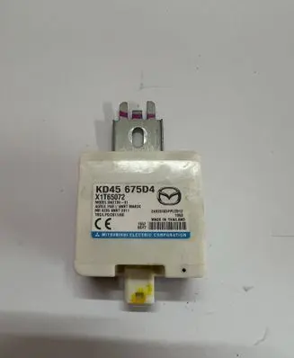Mazda 3 III Antenna control unit KD45675D4 X1T65072