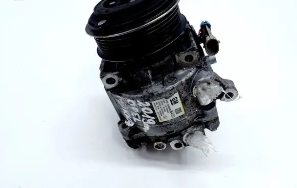 Opel Mokka Air conditioning (A/C) compressor (pump) 42698420