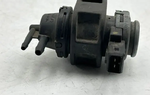 Nissan Qashqai Turbo solenoid valve 