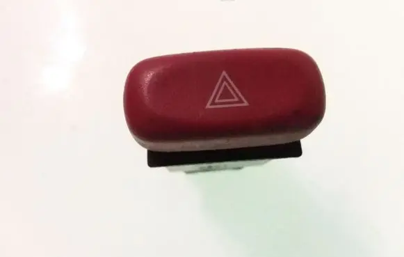Suzuki Grand Vitara I Hazard light switch