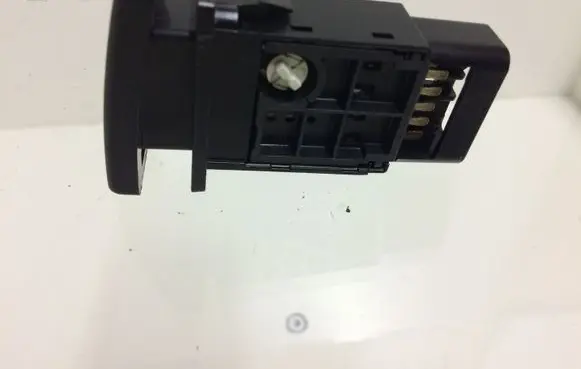 Toyota Avensis T250 Hazard light switch 157963