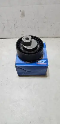 BMW 3 E36 Timing belt tensioner VKM38003