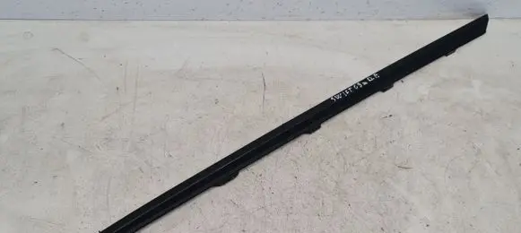 Suzuki Swift I Windshield trim 7716063J0 7716063J0R