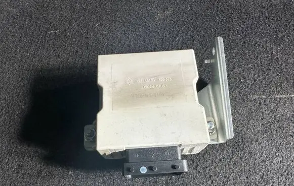 Toyota Corolla Verso AR10 Window wiper relay 859400F010A 603002