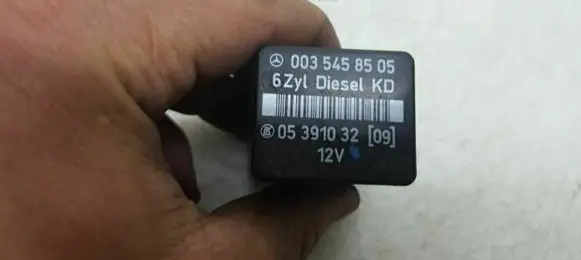 Mercedes-Benz C W202 Other relay A0035458505 0035458505