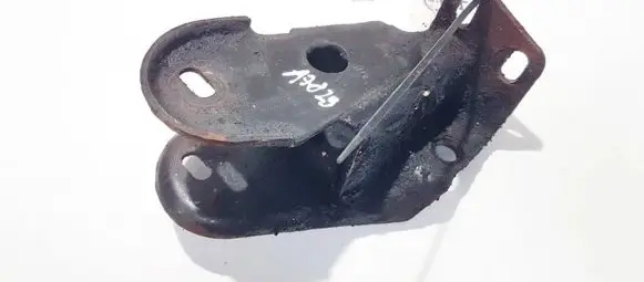 Chrysler Voyager Engine mounting bracket