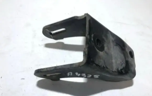 KIA Ceed Engine mounting bracket