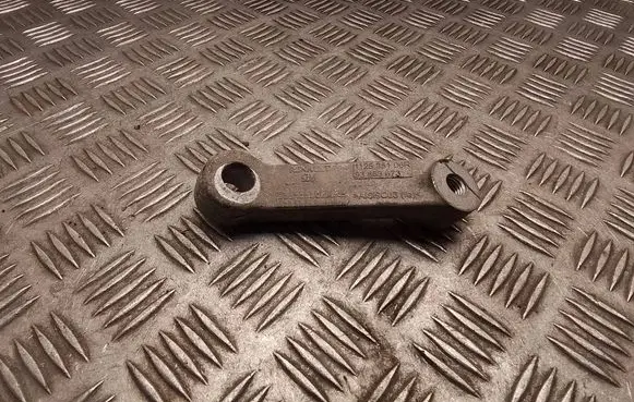 Opel Vivaro Engine mounting bracket 112535106R 93863673