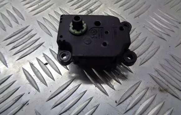 Fiat Croma A/C air flow flap actuator/motor 985100V