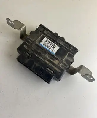 Mitsubishi Pajero ABS control unit/module MR400420 X2T34172H3 X2T34172