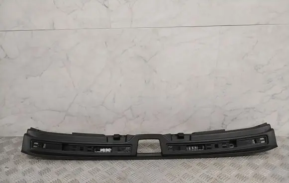 Volvo XC40 Trunk/boot sill cover protection 31440884