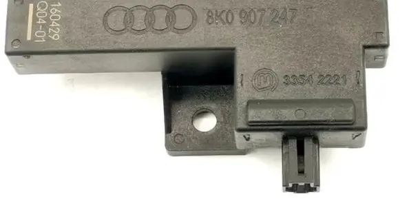 Audi A8 S8 D2 4D Keyless system antenna 8K0907247