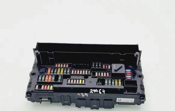 BMW 5 F10 F11 Fuse module 9210861 61149210861